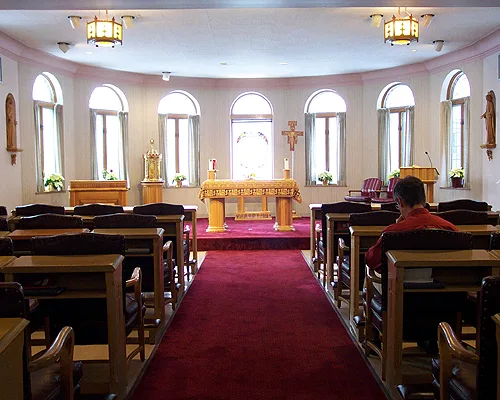 03-chapel